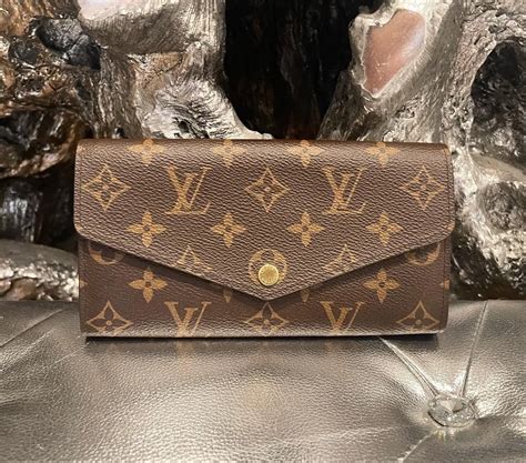 louis vuitton sarah wallet second hand|louis vuitton sarah wallet vintage.